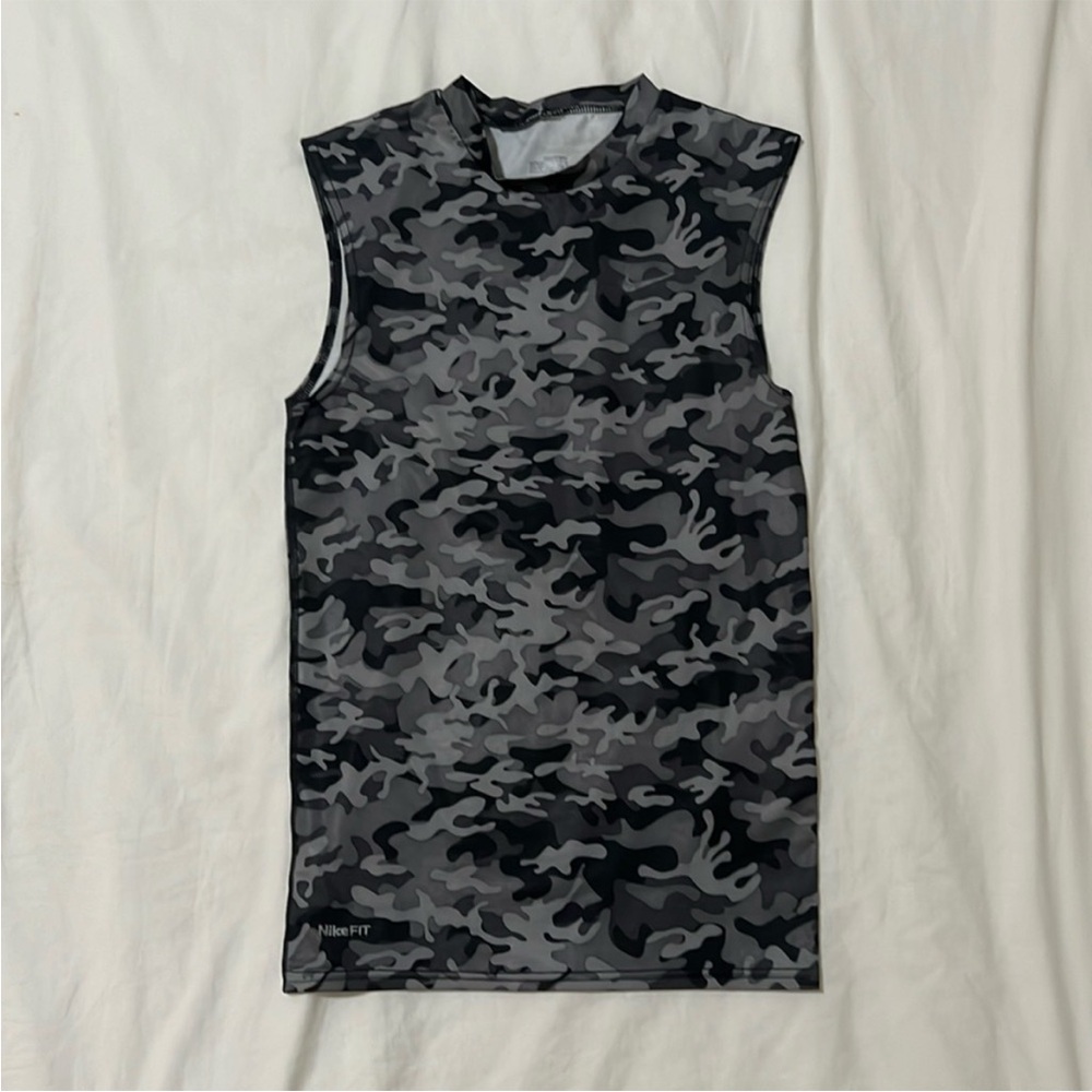 Nike camo top